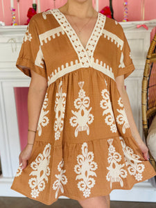 Resort Dress Tan & Cream